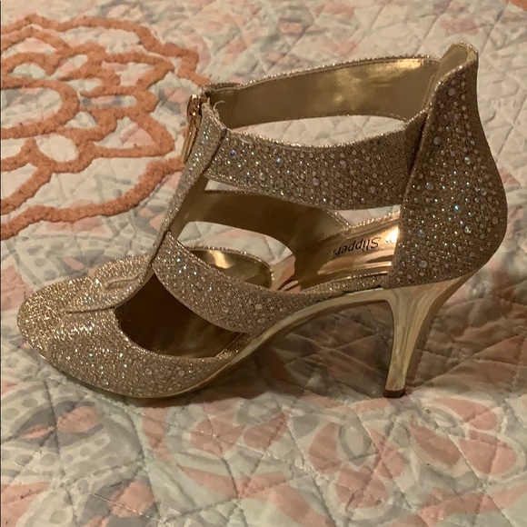 Shoes - Picture 2 of 2